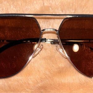 Elegant Black and Brown Aviator Sunglasses